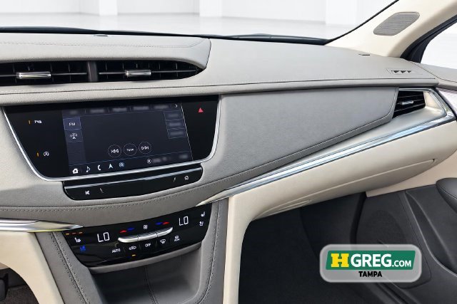 Used 2023 Cadillac XT5 Premium Luxury FWD image 14