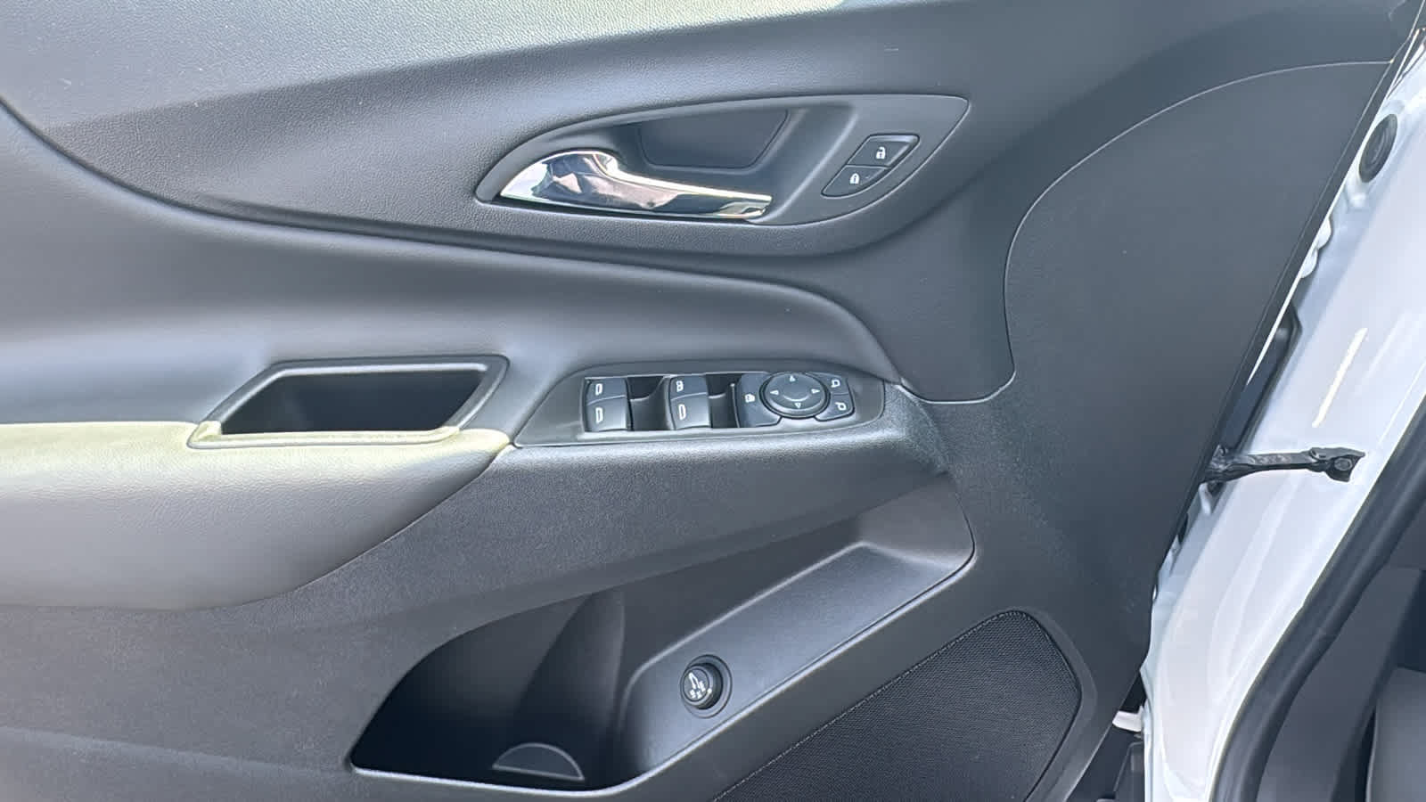 Certified 2024 Chevrolet Equinox LT FWD image 5