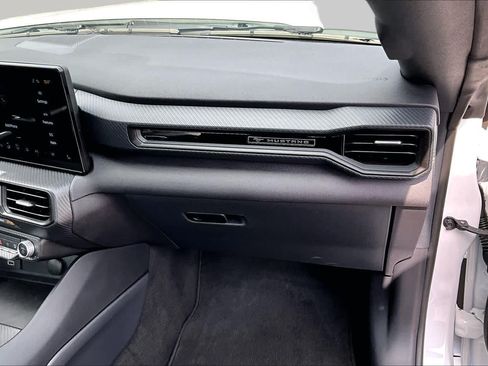 Used 2025 Ford Mustang Coupe RWD image 19