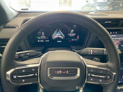 Used 2026 GMC Terrain Elevation image 20