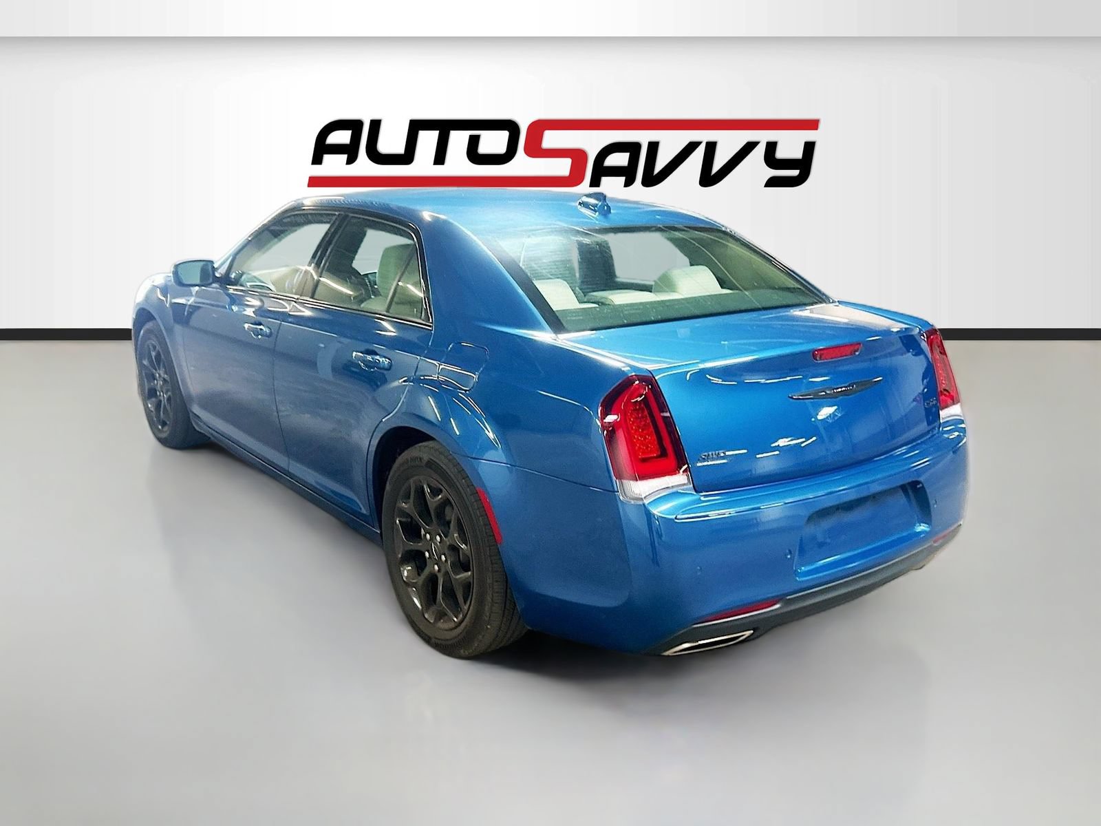 Used 2022 Chrysler 300 Touring L AWD/4WD image 5