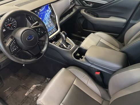 Certified 2025 Subaru Outback Onyx Edition image 9