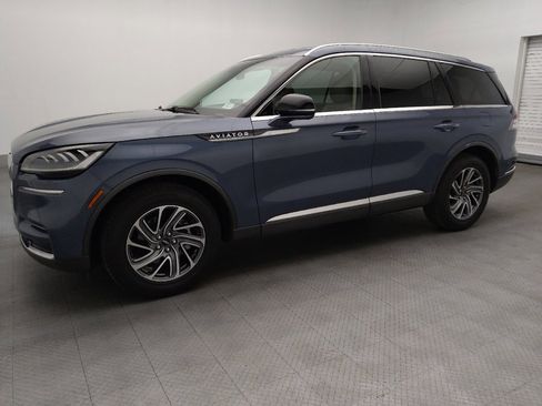 Used 2021 Lincoln Aviator AWD w/ Elements Package image 2