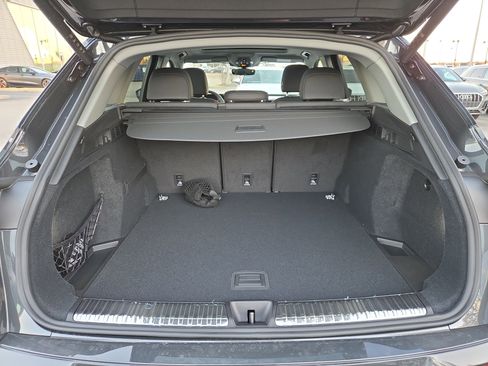 New 2025 Audi Q5 Premium image 8