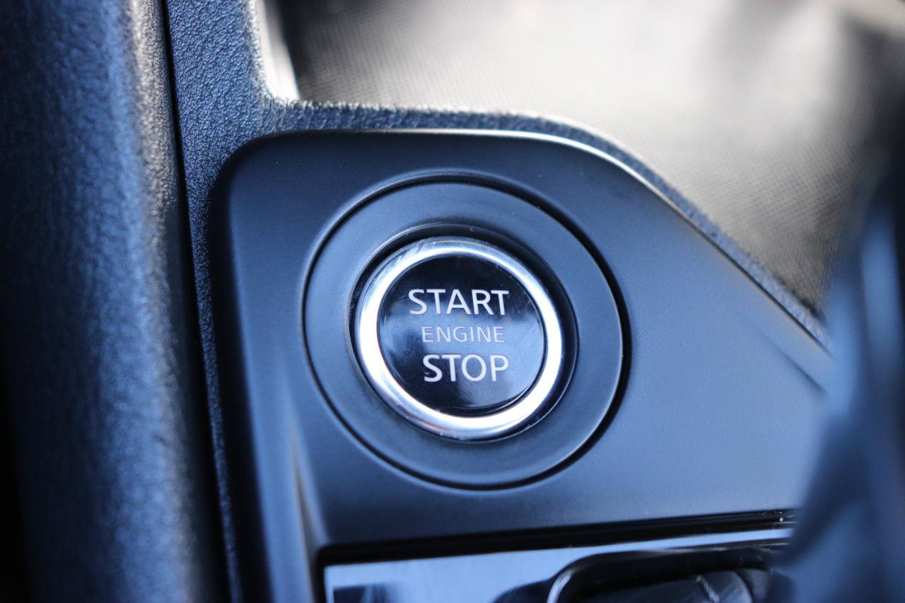 Used 2025 Nissan Sentra S FWD image 36