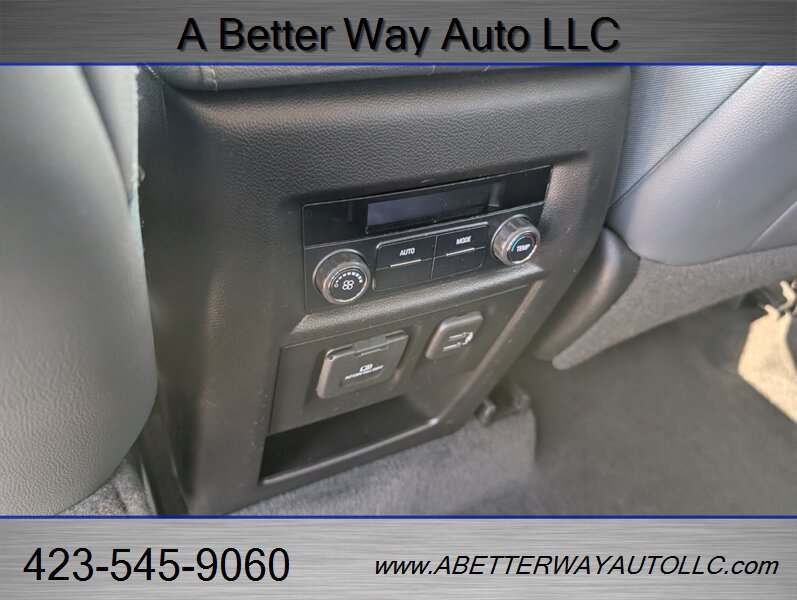 Used 2019 Chevrolet Traverse LT w/ LT Premium Package AWD/4WD image 19