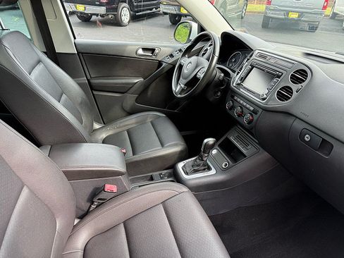 Used 2015 Volkswagen Tiguan SE FWD image 21