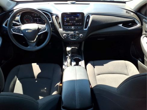 Used 2024 Chevrolet Malibu LT FWD image 11