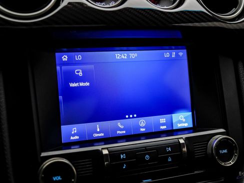 Used 2020 Ford Mustang Shelby GT500 w/ Carbon Fiber Track Pack image 76