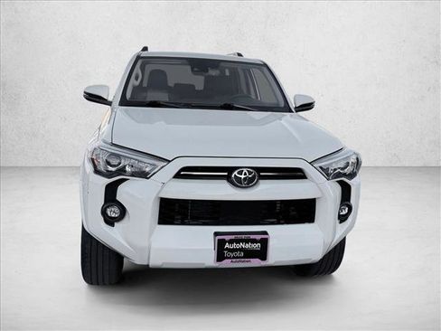 Used 2024 Toyota 4Runner SR5 Premium image 2