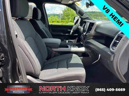 New 2026 RAM 1500 Express AWD/4WD image 25
