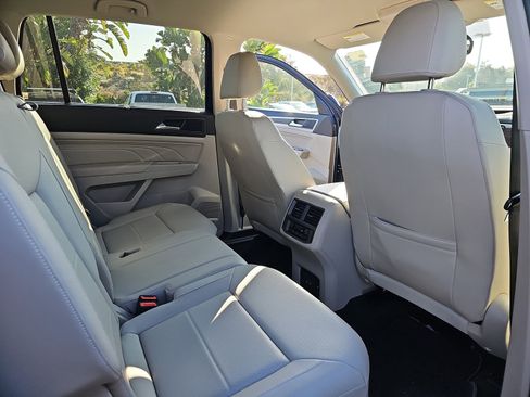 Used 2023 Volkswagen Atlas SE FWD image 14