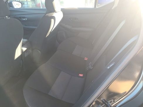 Used 2025 Nissan Sentra SV image 13