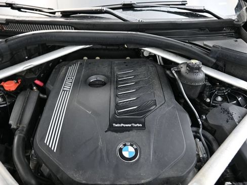 Used 2020 BMW X5 xDrive40i w/ Convenience Package AWD/4WD image 15