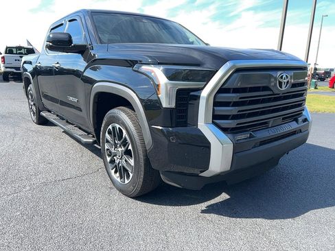 Used 2023 Toyota Tundra Limited image 3