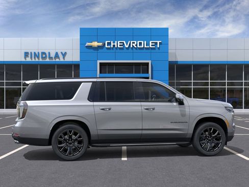 New 2026 Chevrolet Suburban RST image 19