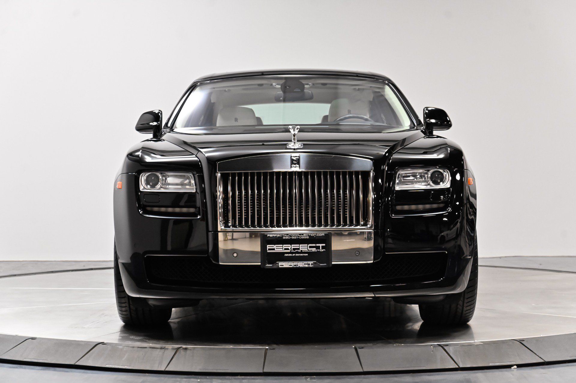 Used 2012 Rolls-Royce Ghost RWD image 33