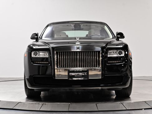 Used 2012 Rolls-Royce Ghost RWD image 33