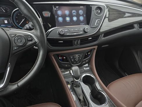 Used 2017 Buick Envision Essence image 37