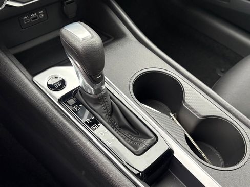New 2026 Nissan Altima 2.5 SV FWD image 12