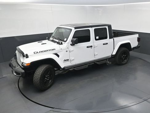 Used 2021 Jeep Gladiator Sport AWD/4WD image 32