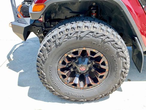 Used 2021 Jeep Gladiator Mojave AWD/4WD image 9