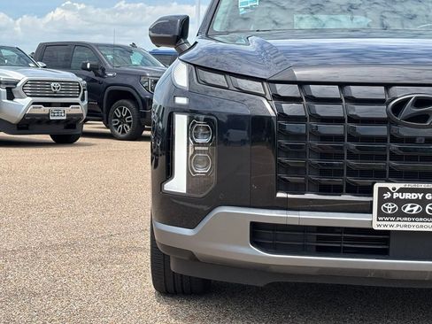 Used 2025 Hyundai Palisade SEL FWD image 4