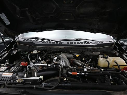 Used 2024 Ford F350 Lariat w/ FX4 Off-Road Package image 20