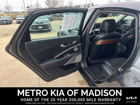 Used 2020 Kia K900 Luxury w/ VIP Package AWD/4WD image 26