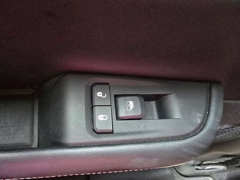 Used 2024 Jeep Grand Cherokee Altitude AWD/4WD image 20