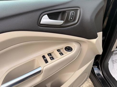 Used 2018 Ford Escape SEL w/ Ford Safe & Smart Package image 11