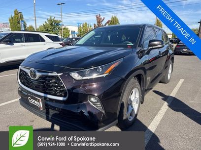 Used 2021 Toyota Highlander LE