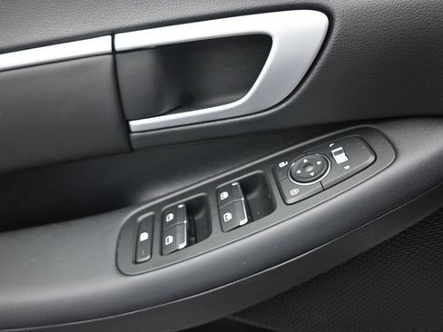 Used 2025 Hyundai Sonata SEL FWD image 17