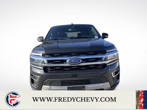 Used 2023 Ford Expedition Limited AWD/4WD image 8