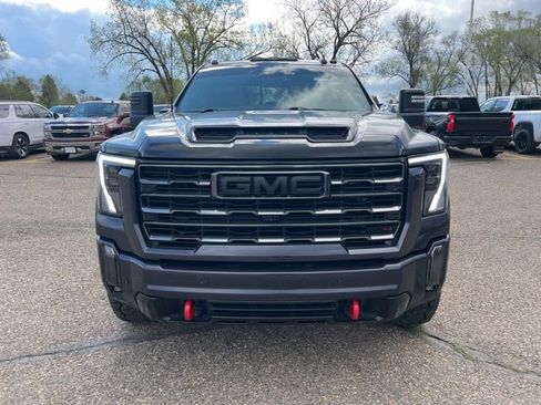 Used 2024 GMC Sierra 2500 AT4 w/ AT4 Preferred Package AWD/4WD image 2