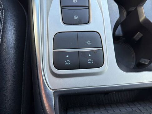 Used 2022 Ford Explorer Limited w/ Equipment Group 301A RWD image 73