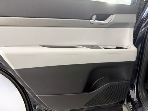 Used 2025 Hyundai Palisade SEL FWD image 25