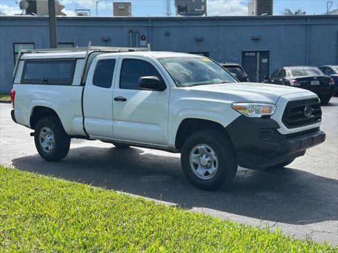 Used 2021 Toyota Tacoma SR image 11