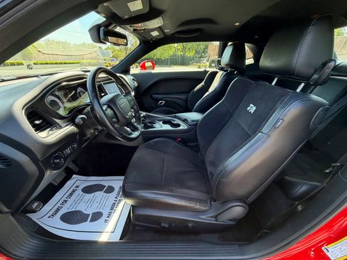 Used 2018 Dodge Challenger T/A image 15