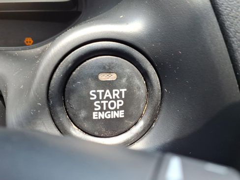 Used 2018 MAZDA MAZDA3 Touring FWD image 27