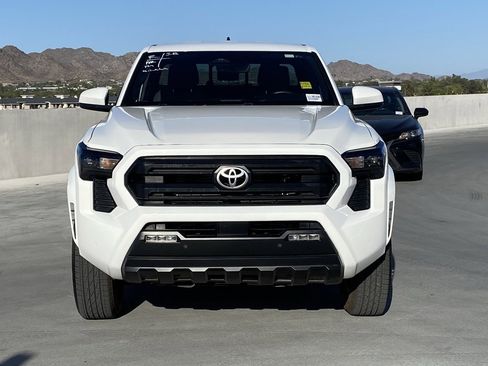 Used 2024 Toyota Tacoma SR5 image 2
