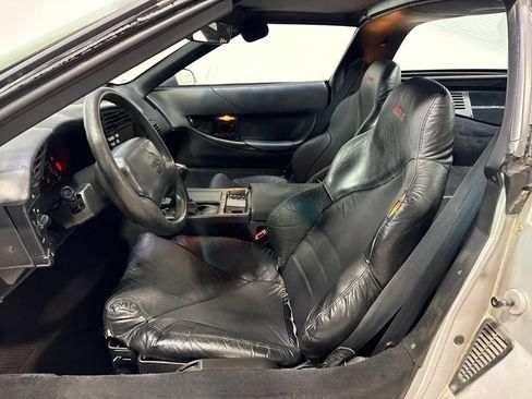 Used 1996 Chevrolet Corvette Coupe RWD image 21