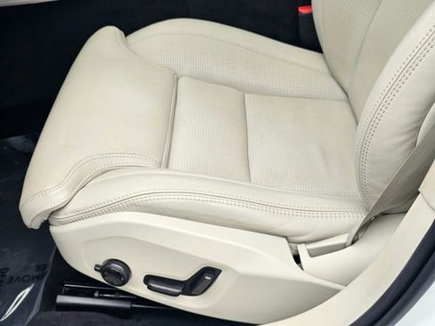 Used 2023 Volvo V90 B6 Cross Country Ultimate image 19