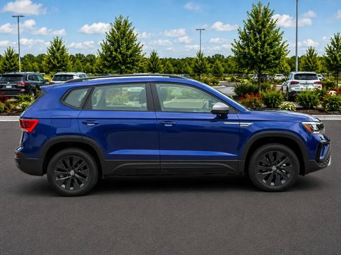 Used 2024 Volkswagen Taos S FWD image 6