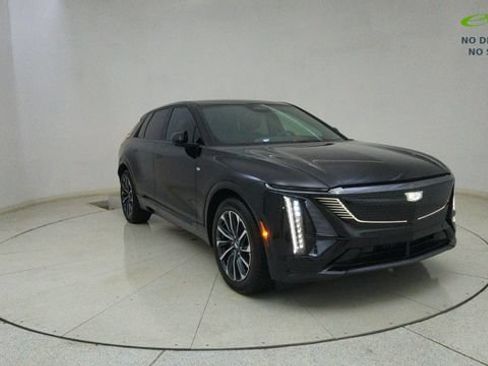Used 2025 Cadillac Lyriq Sport AWD/4WD image 66