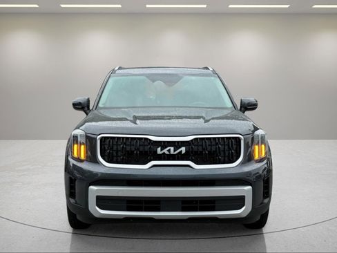 Used 2024 Kia Telluride EX FWD image 3