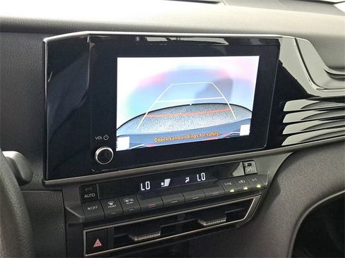 Used 2025 Toyota Camry LE image 29