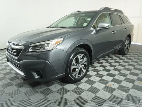 Used 2020 Subaru Outback Touring w/ Popular Package #2 AWD/4WD image 3