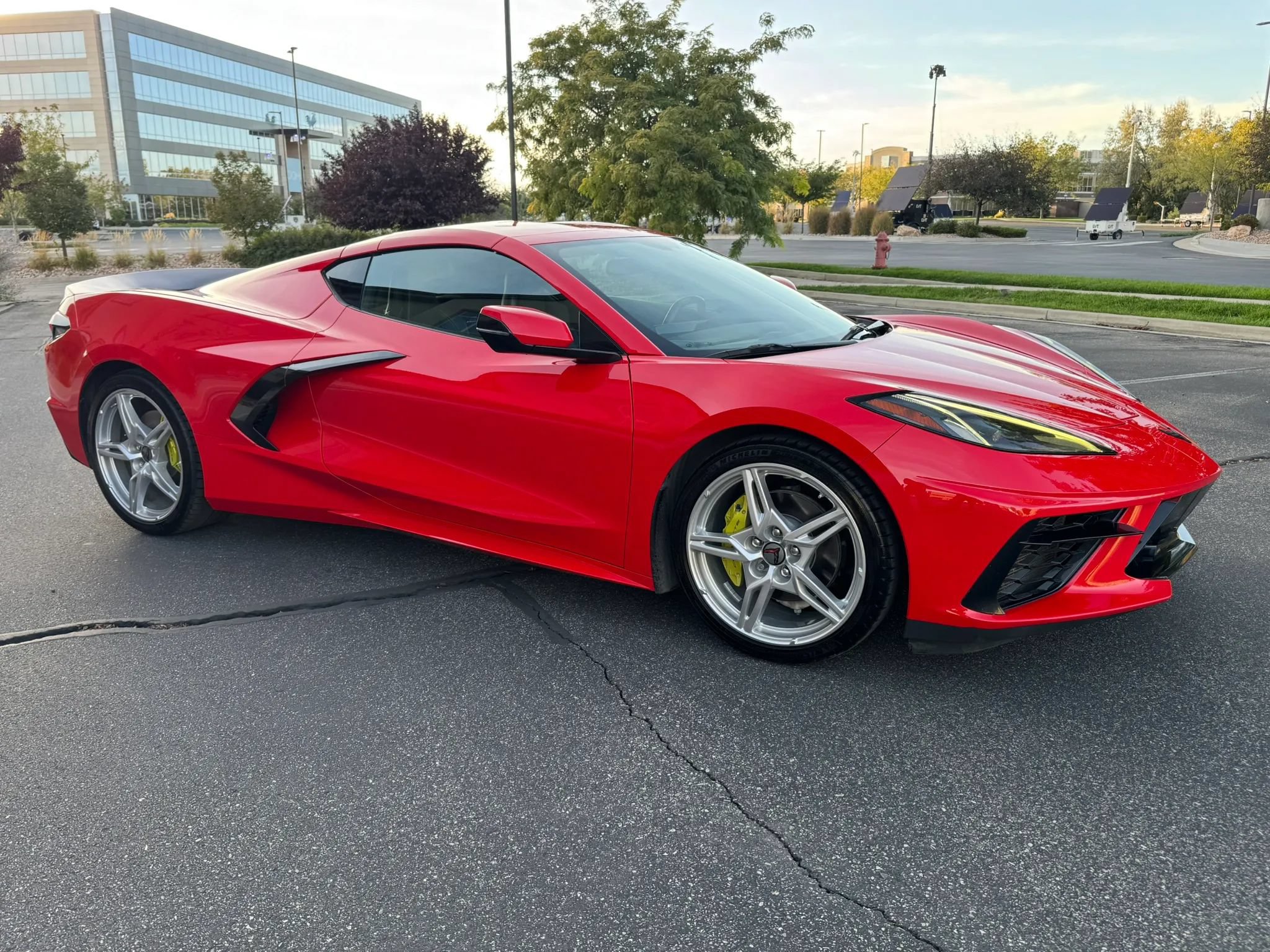 Used 2021 Chevrolet Corvette Stingray Coupe w/ 1LT RWD image 8