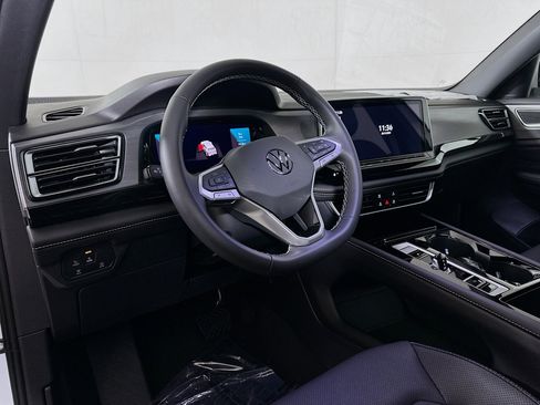 New 2026 Volkswagen Atlas Cross Sport SE image 9